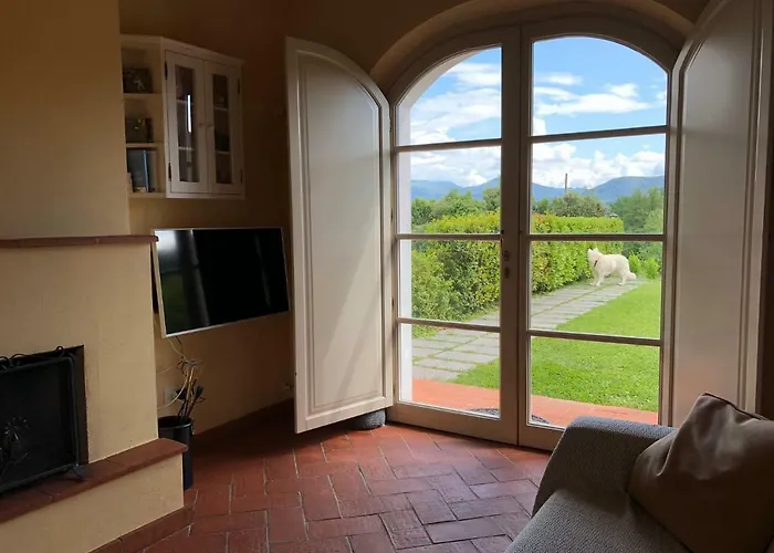 Semesterbostad Sunnyside Pool And Relax In Hills Lucca